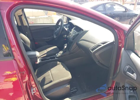 2017 Ford Focus Se z USA, uszkodzony, nr VIN 1FADP3F2XHL243225